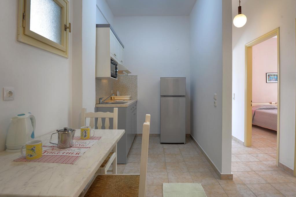 Filorian Hotel Apartments Ахарави Екстериор снимка