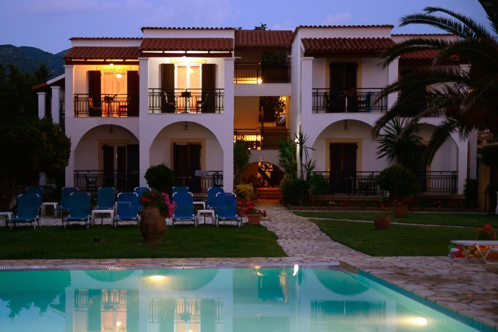 Filorian Hotel Apartments Ахарави Екстериор снимка