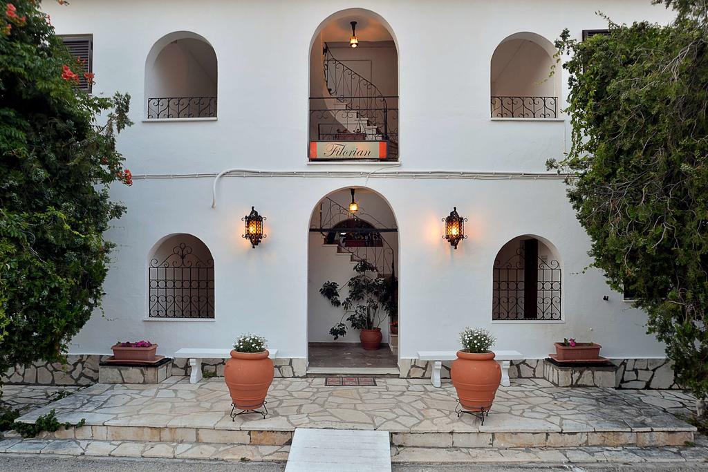 Filorian Hotel Apartments Ахарави Екстериор снимка
