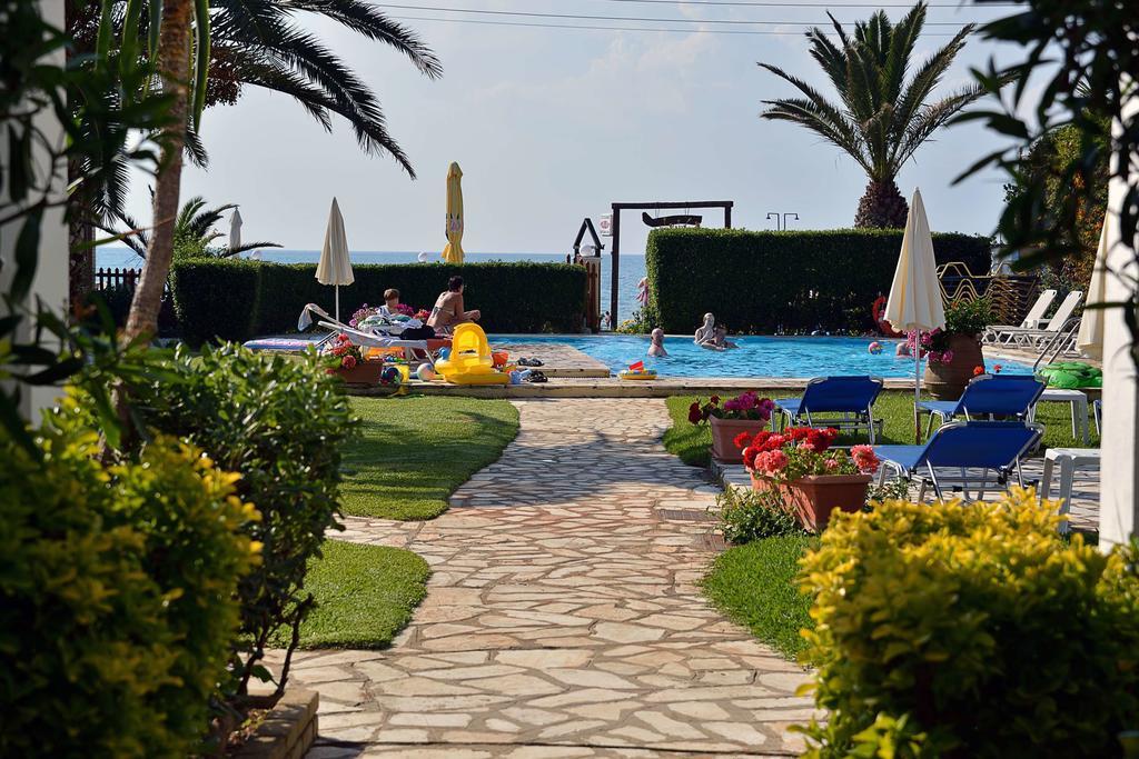 Filorian Hotel Apartments Ахарави Екстериор снимка