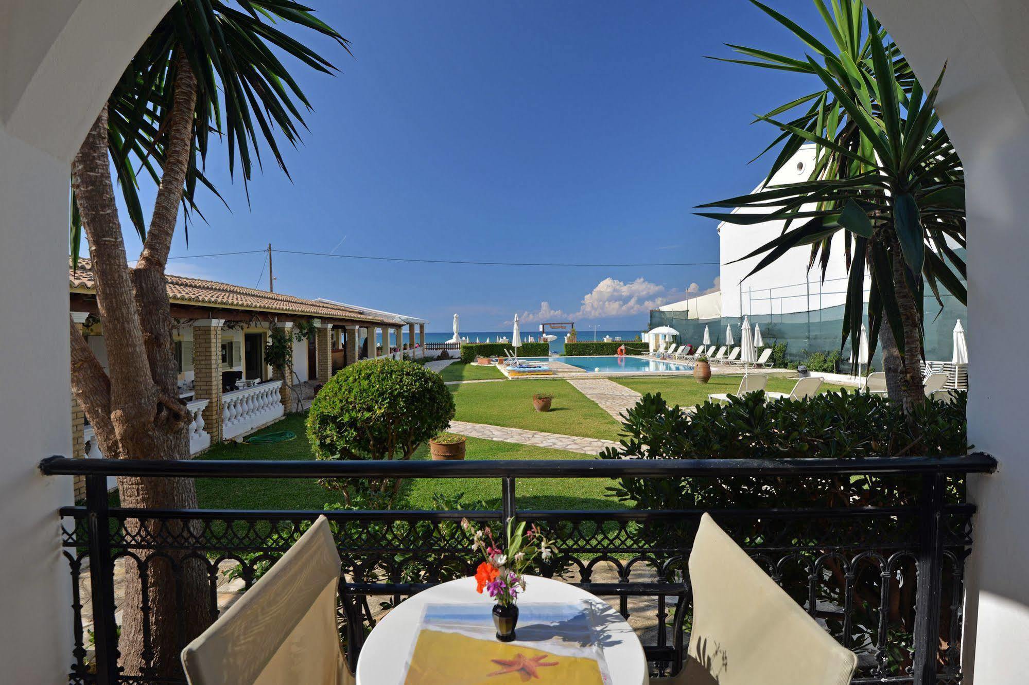 Filorian Hotel Apartments Ахарави Екстериор снимка